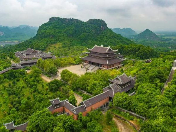 Tour Bái Đính – Bích Động – Thung Nham 1 Ngày