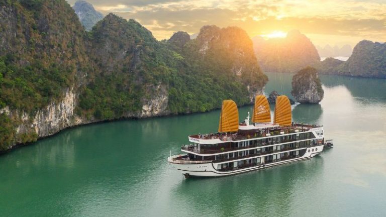 La Regina Cruise Hạ Long 1 ngày