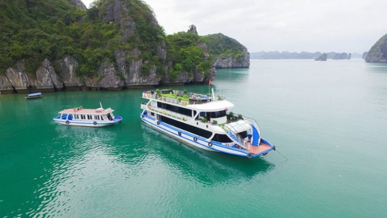 Du thuyền Hạ Long 1 ngày 5 Sao [ Queen Cruise ]