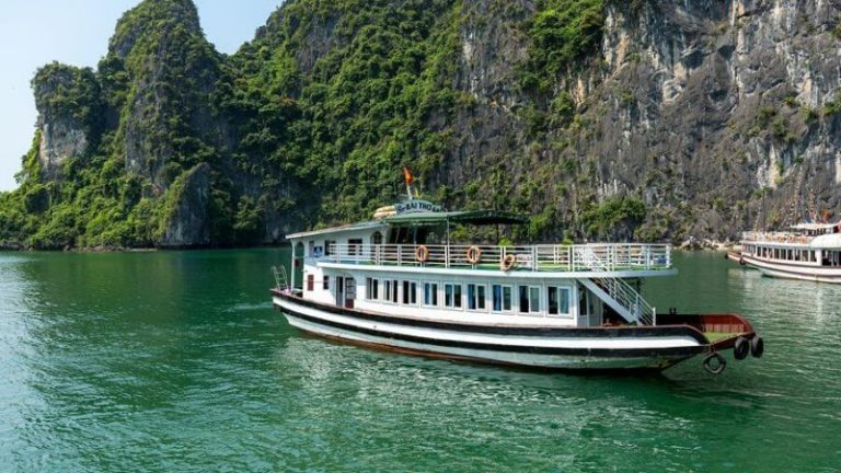 Tour Hạ Long 4 tiếng khởi hành từ Hà Nội