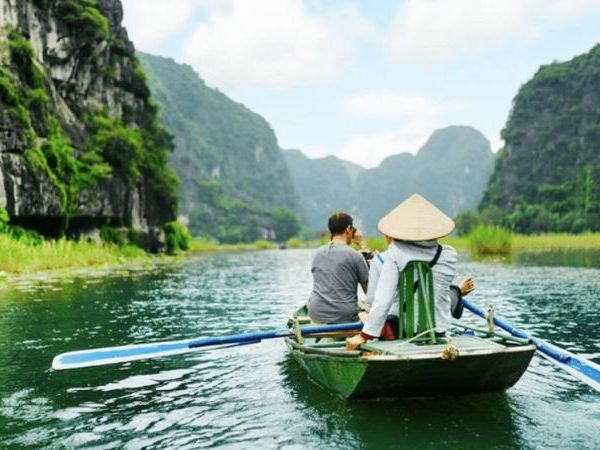 Tour Hoa Lư – Bích Động – Thung Nham 1 ngày