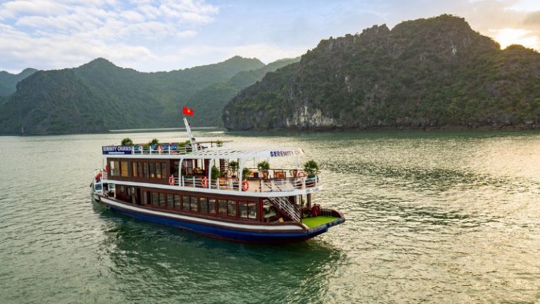 Tour Quảng Ninh 1 ngày ( Đón trả tại khách sạn Bãi Cháy )