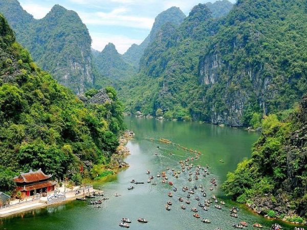 Tour Tuyệt Tình Cốc – Hang Múa – Tràng An 1 ngày